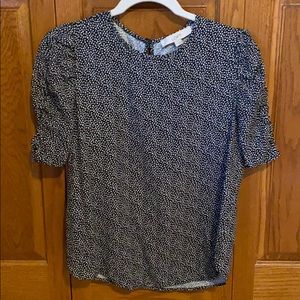 Loft cinched sleeve heart top